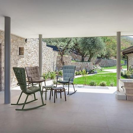 Villa Divina - Apt Divina Con Piscina E Vista Lago Castelletto Di Brenzone Exteriör bild