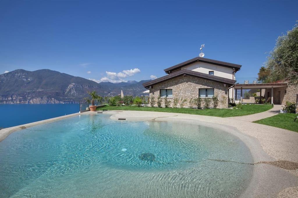 Villa Divina - Apt Divina Con Piscina E Vista Lago Castelletto Di Brenzone Exteriör bild